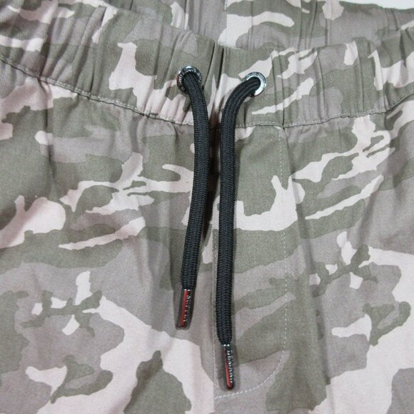 Supply n Demand mens green an tan camo cargo ankle pants XLx32 EUC - Picture 3 of 7